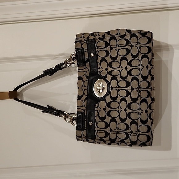 Coach Handbags - Coach Medium Signature Satchel